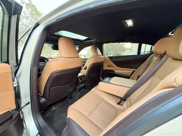 لكزس Es350 نص فل cc موديل 2020 30