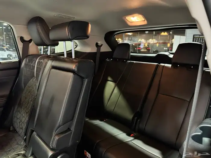 هايلندر بلاك اديشن 2025 7