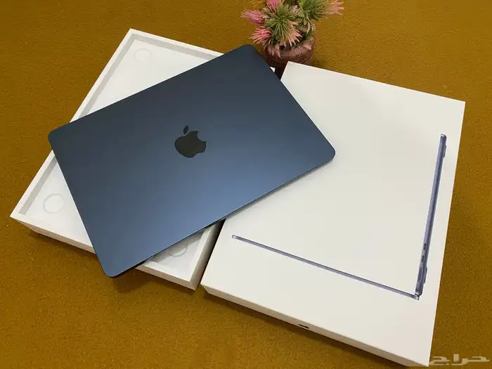 ماك بوك اير M4 نفس الجديد ضمان جرير 0