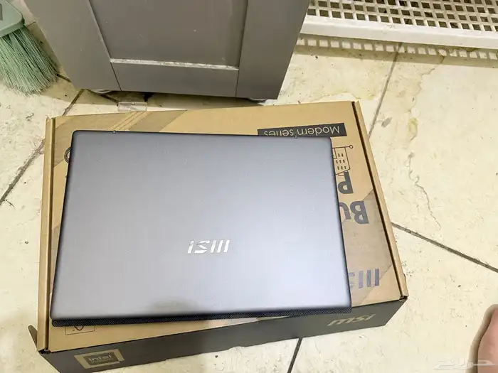 لابتوب msi جديد لم يتسخدم الا يومين 11