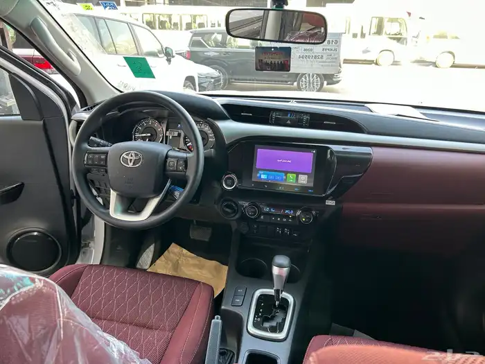 تويوتا هايلوكس 2025 فل كامل سعودي بنزين اوتوماتيك 9