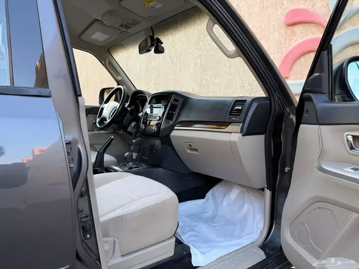 ميتسوبيشي باجيرو موديل 2020 43