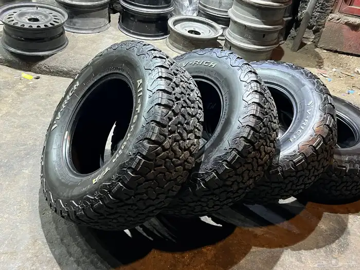 كفرات حجرية مقاس 285 70 17 تاريخ 2024 نوع الكفرات  فيرتش 15