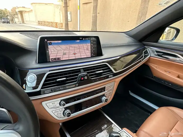 بي ام 730 ماشي 55 الف بحاله الوكاله اسمنتي 32