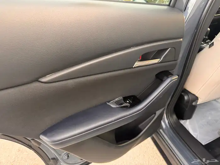 مازدا CX-30 قمة النظافة 2023 12