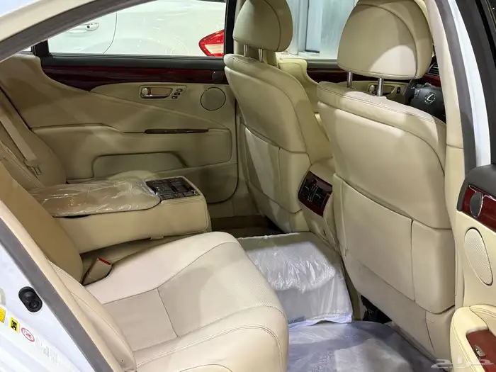لكزس - LS460 L - 2010 - فل كامل- ممشى قليل( بحالة الوكاله ) 12