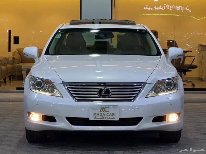 لكزس - LS460 L - 2010 - فل كامل- ممشى قليل( بحالة الوكاله ) 2
