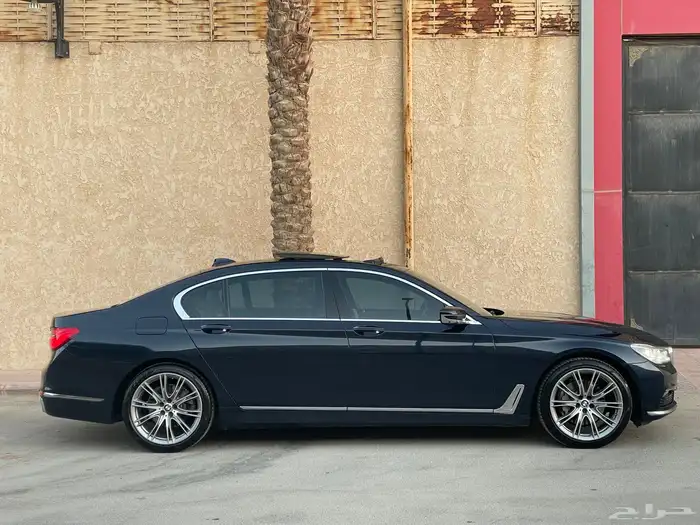 بي ام دبليو Li730 - 2019 فل كامل بحالة الوكالة 7