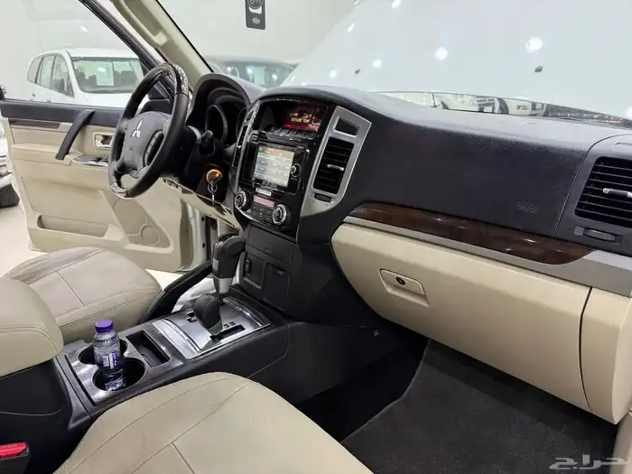 ميتسوبيشي باجيرو 2017 فل كامل مكينه 3800 10