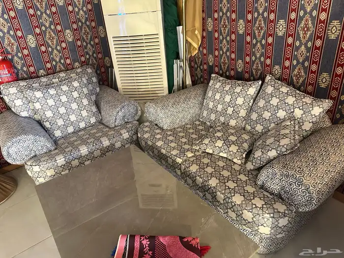 3 اطقم كنب للبيع العاجل 0