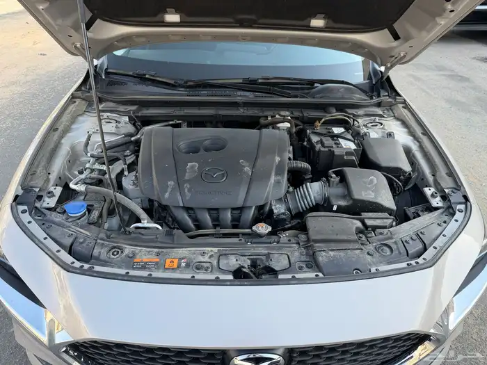 مازدا 3 موديل 2025 - ( استخدام بسيط جدا ) 29