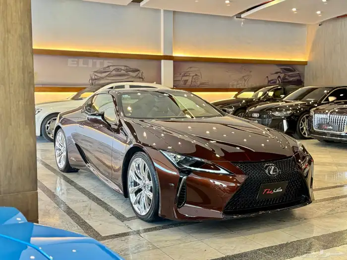 لكزس LC500h 2017 4