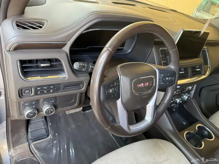 جمس يوكن المديل 2023 SLE دبل قصير اللون سمنتي وكالة 30