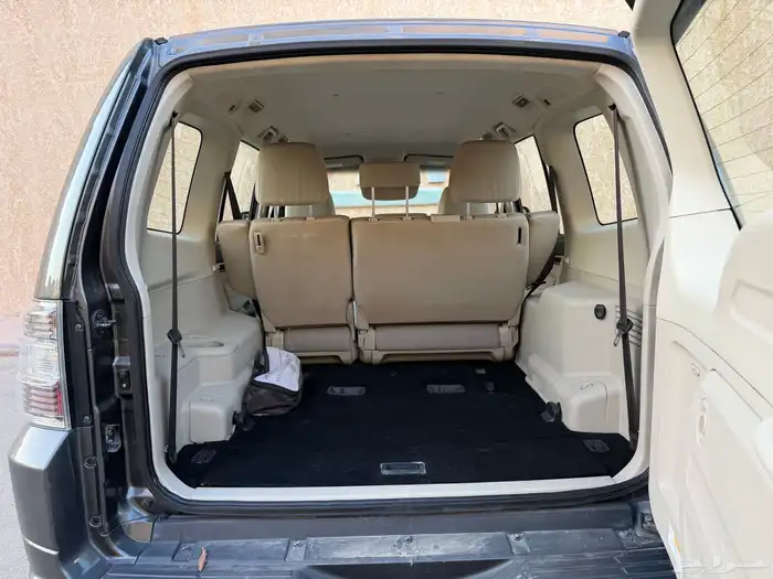 ميتسوبيشي باجيرو موديل 2020 36