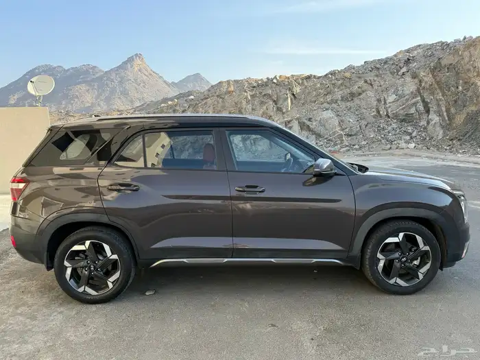 هونداي جراند كاريتا 2024 سبعة 7 راكب بحالة الوكالة مالك أول 1