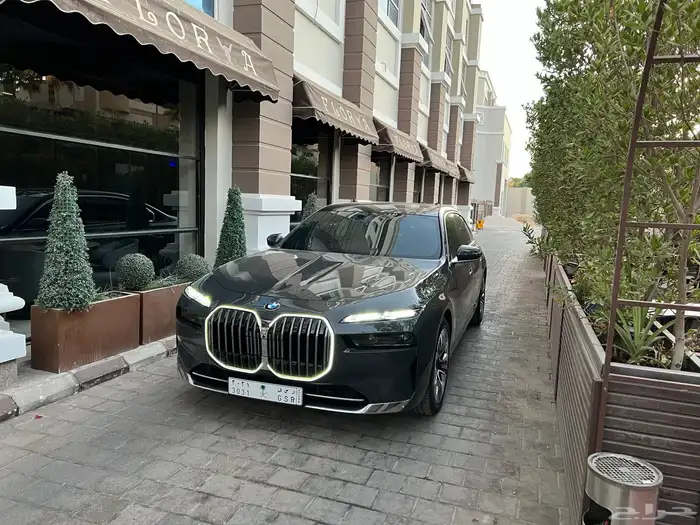 BMW 735Li 2023 الناغي 5