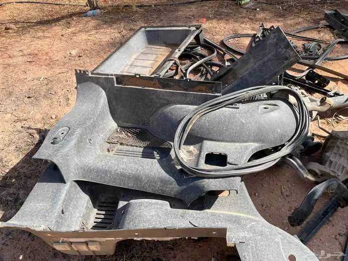 قطع غيار تشليح نيسان اكستيرا 2012 12