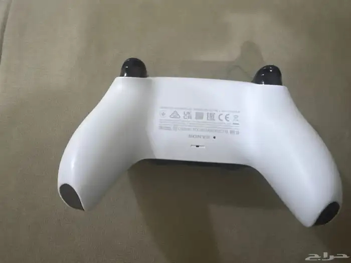 يد سوني استخدام شهرين 1