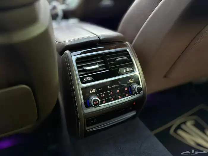 بي ام دبليو 750Li 5