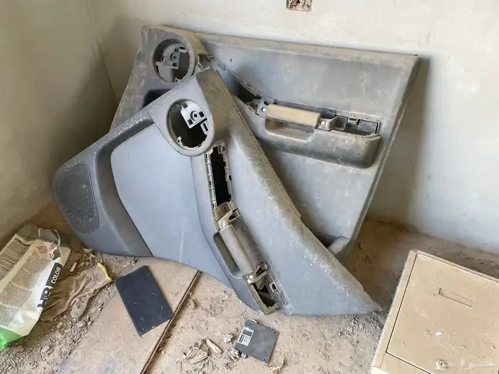 قطع غيار تشليح نيسان اكستيرا 2012 22