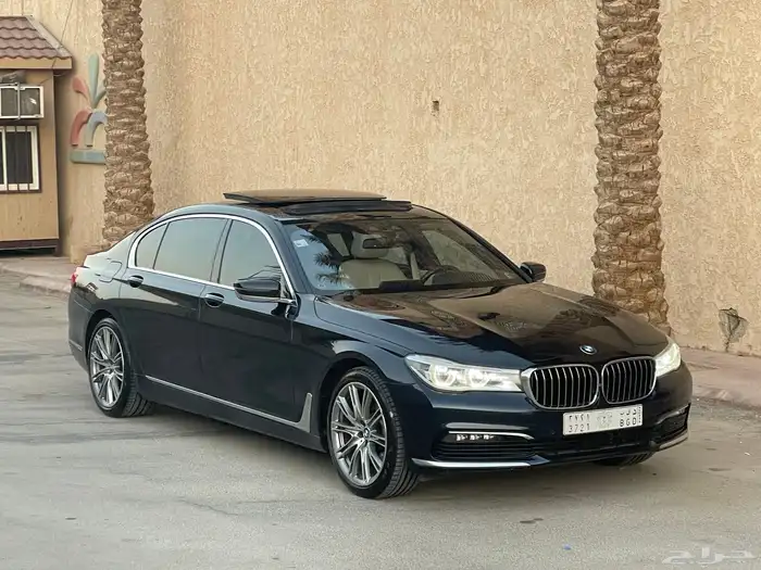 بي ام دبليو Li730 - 2019 فل كامل بحالة الوكالة 5