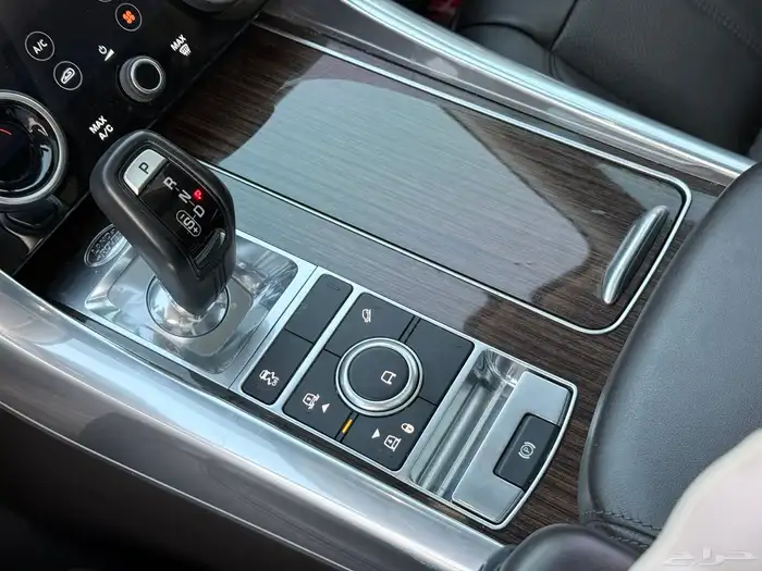 رنج روفر سبورت موديل 2022 16