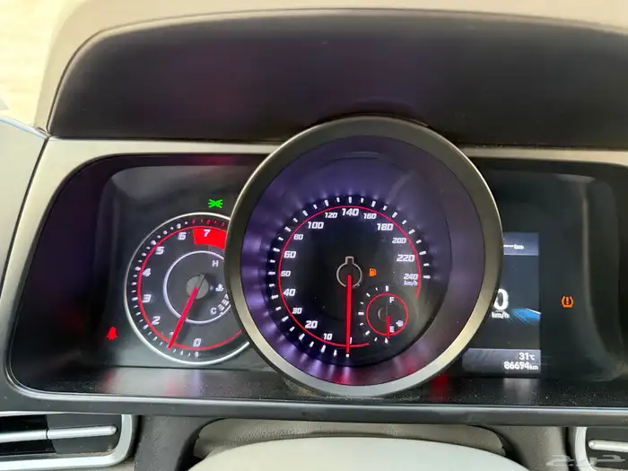 للبيع هيونداي النترا موديل 2023 سمارت مكينه 2.0 24