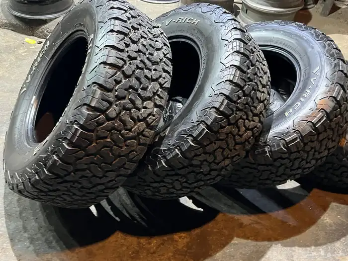 كفرات حجرية مقاس 285 70 17 تاريخ 2024 نوع الكفرات  فيرتش 28