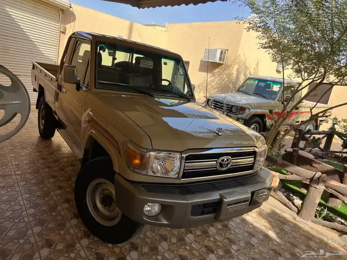 جيب شاص المديل 2009 مخزن بريمي 11 ريشه ونش دفلوك 77