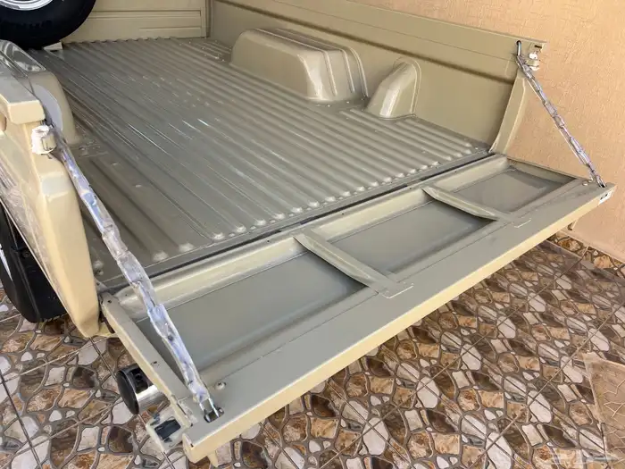 جيب شاص المديل 2009 مخزن بريمي 11 ريشه ونش دفلوك 23