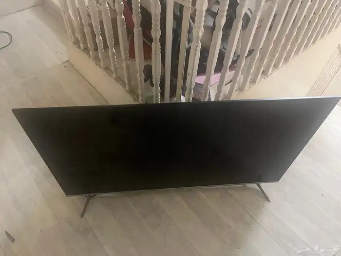 شاشة للبيع الاستخدام حوالي سنة وخلل ف الصوره 0