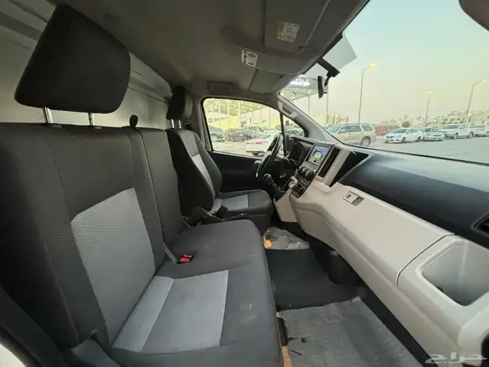 تايوتا باص هايس 2021 ديزل فان ثلاجه ثيرمو كينق مروحتين 11