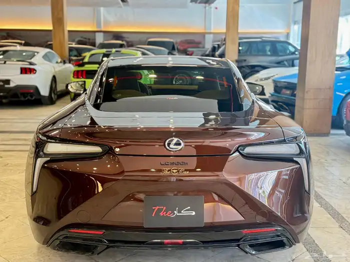 لكزس LC500h 2017 7