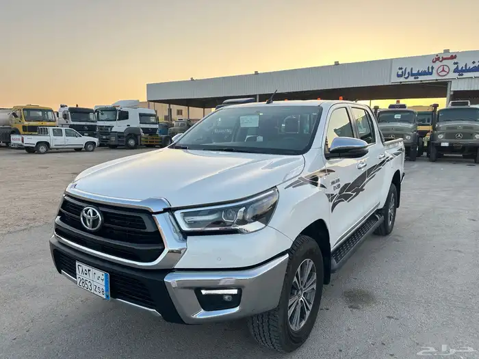 تويوتا هايلوكس 2022 ديزل دبل فل كامل سعودي بصمه 0
