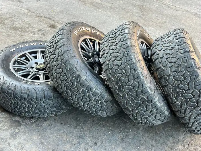 جنوط البرايد فيراني مع كفرات حجرية مقاس 265 70 17 16