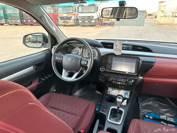 تويوتا هايلوكس 2022 ديزل دبل فل كامل سعودي بصمه 39