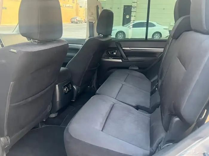 باجيرو 2020 6V نص فل وكالة 11