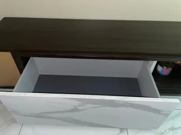 طاولة صاله وطاولة تلفزيون للبيع 1