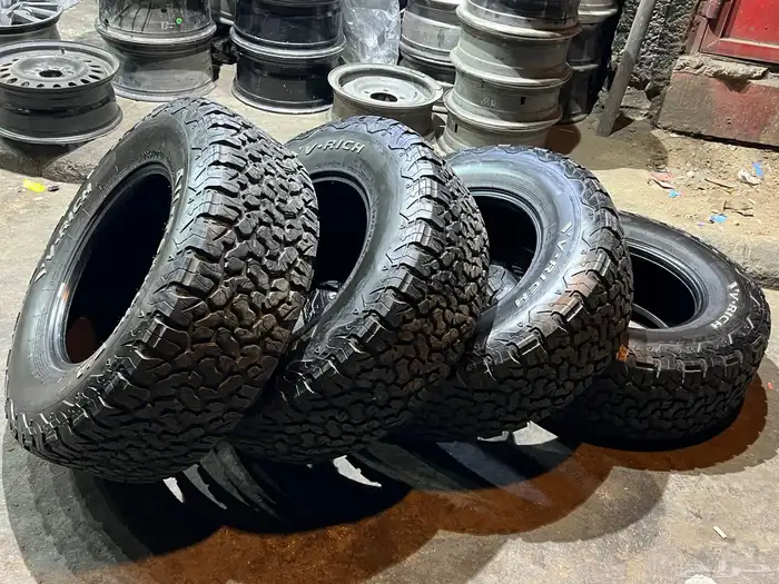 كفرات حجرية مقاس 285 70 17 تاريخ 2024 نوع الكفرات  فيرتش 27