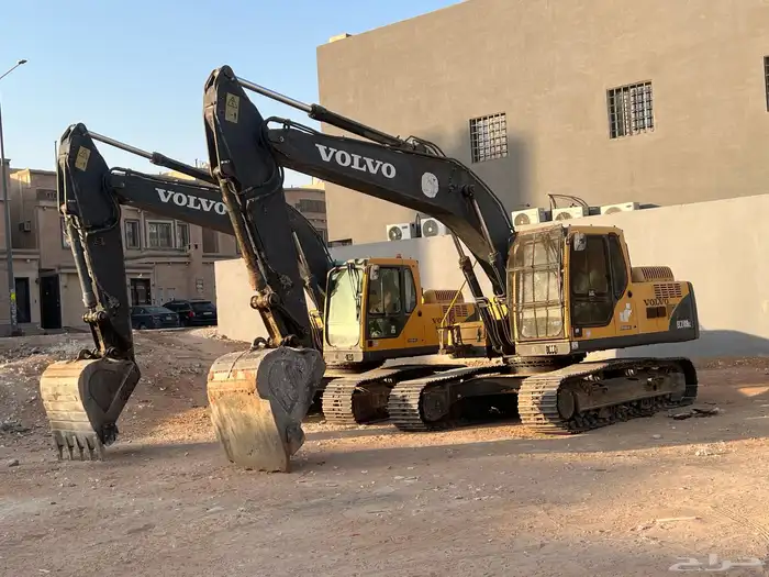 بلدوزر وبكلينات للايجار 0