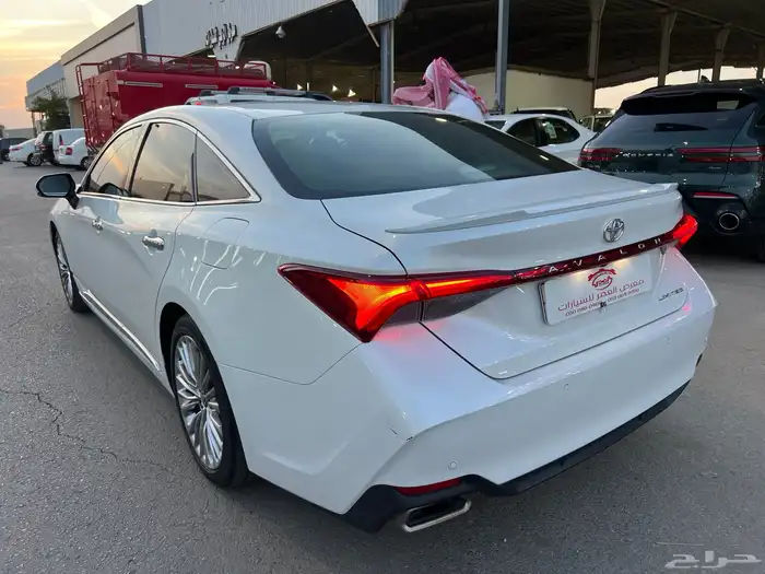تويوتا افالون بريميوم 2021 فل كامل 5