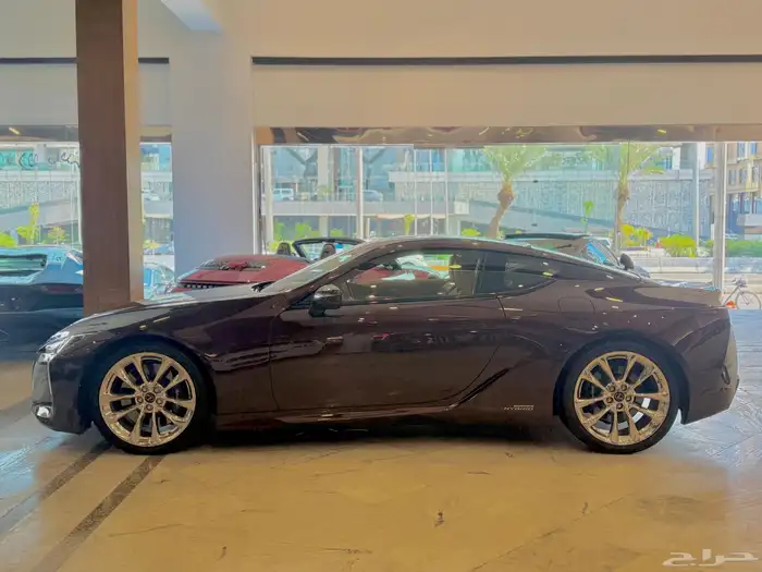 لكزس LC500h 2017 1