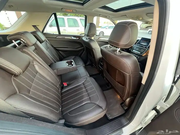 مرسيدس GLE400 2016 (بحالة ممتازة) 14