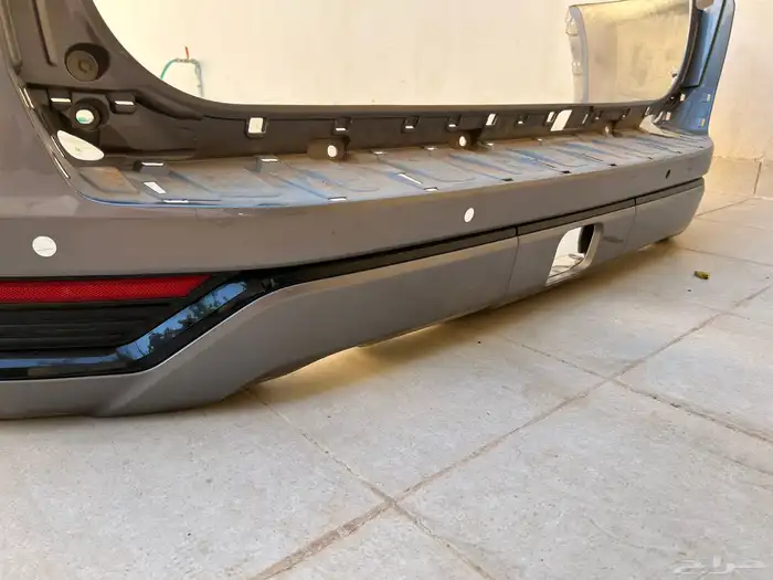 بطانه وصدام قصير لاندكروزر 2023 1