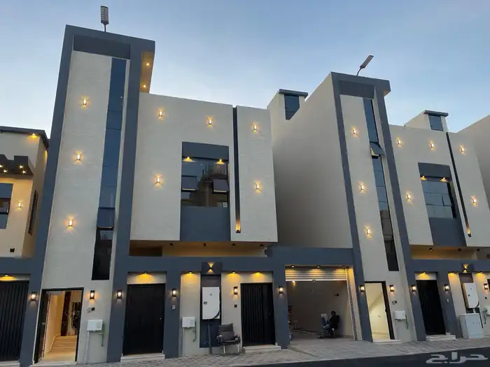 للبيع شقه دور أرضي مع حوش وبايكه وسط الخدمات خميس مشيط 1