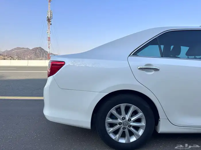 تويوتا كامري 2015 GLX عبداللطيف جميل 17