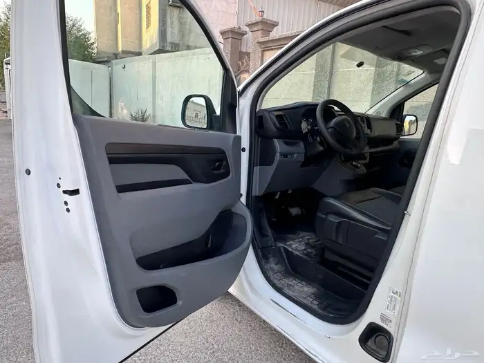 بيجو اكسبيرت 2022 ديزل تماتيك بضاعه نضيف 8