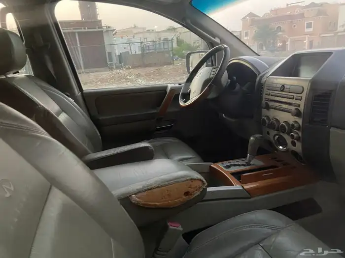 للبيع إنفينيتي QX56 موديل 2006 6