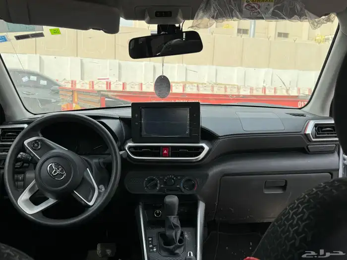 للبيع تويوتا رايز (مصدوم ) 7