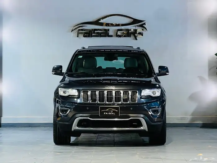 شيروكي لميتيد 2015 بحاله ممتازه V8 0